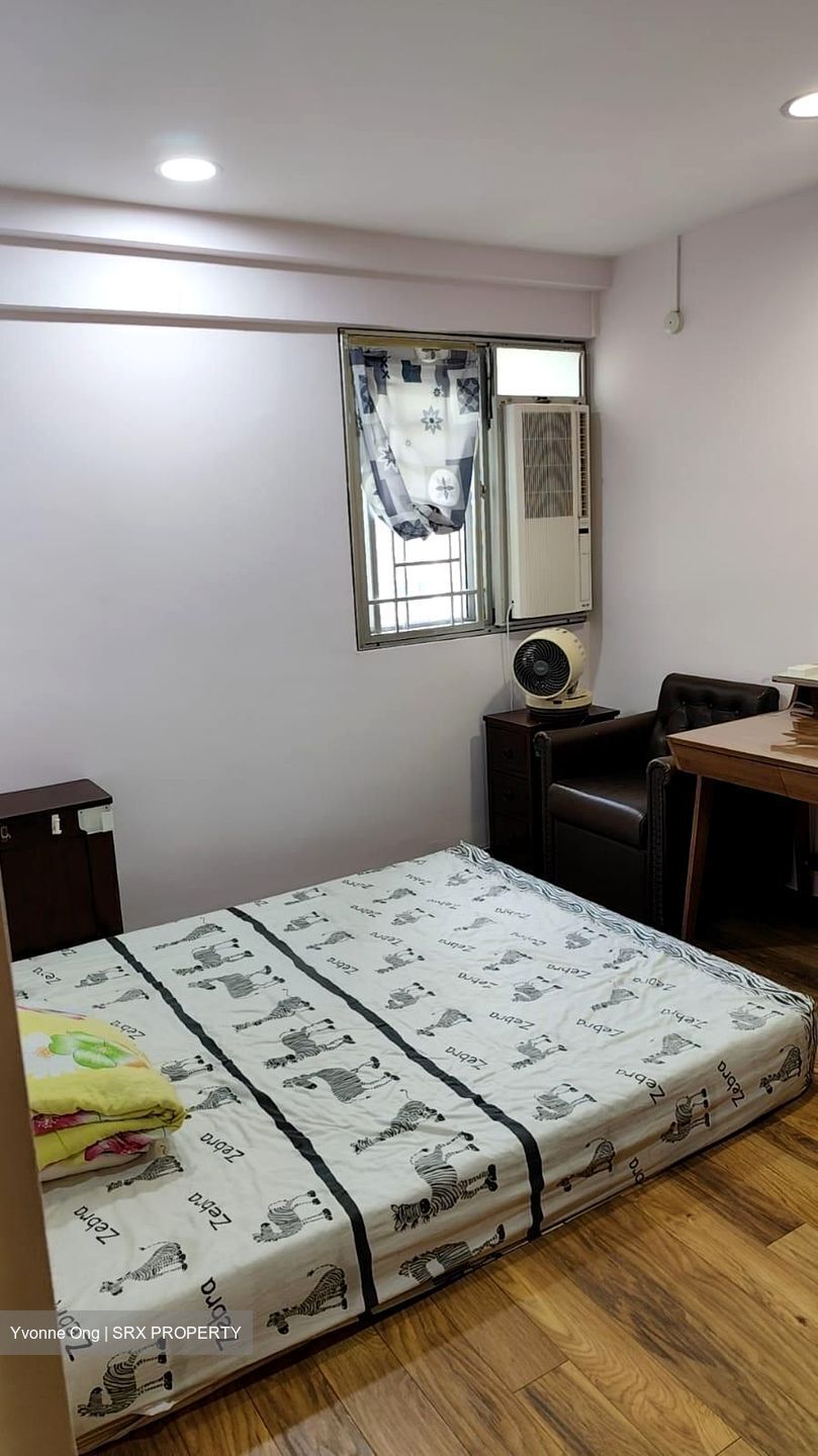 Yishun Street 21 (Yishun), HDB Executive #447957901